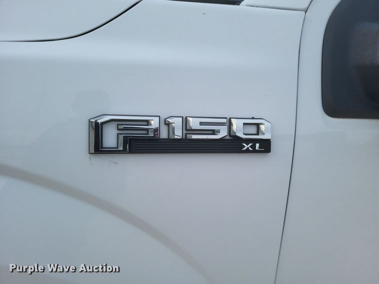 image for item MI9836 2015 Ford F150 XL  SuperCab pickup truck