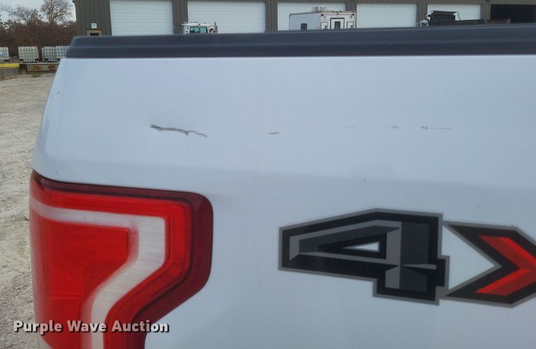 image for item MI9836 2015 Ford F150 XL  SuperCab pickup truck