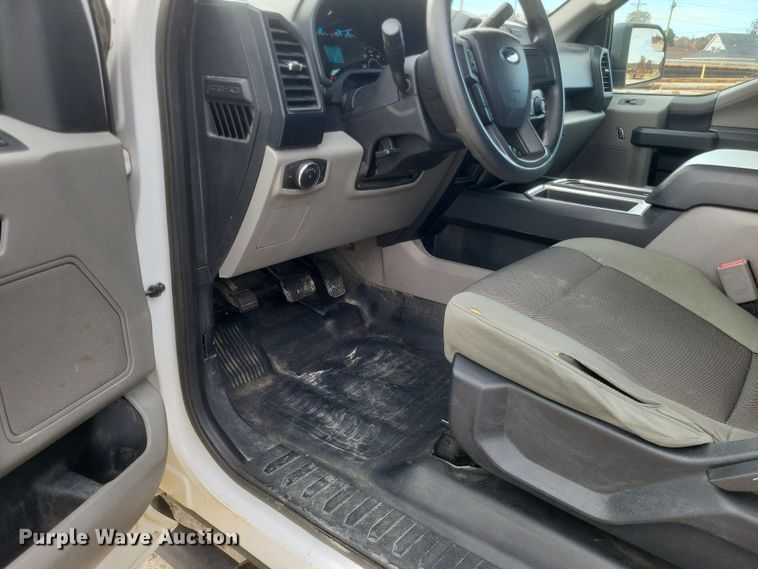 image for item MI9836 2015 Ford F150 XL  SuperCab pickup truck