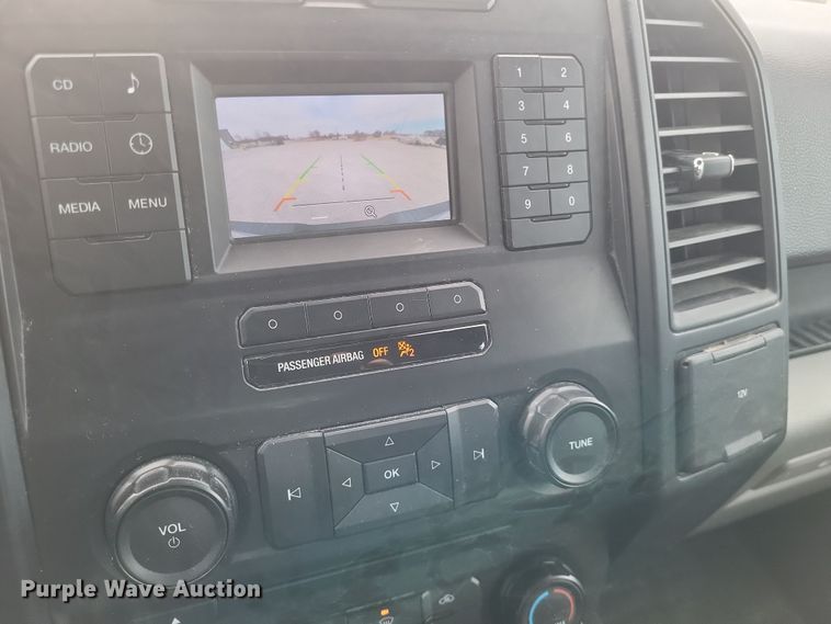 image for item MI9836 2015 Ford F150 XL  SuperCab pickup truck