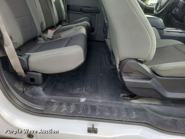 image for item MI9836 2015 Ford F150 XL  SuperCab pickup truck