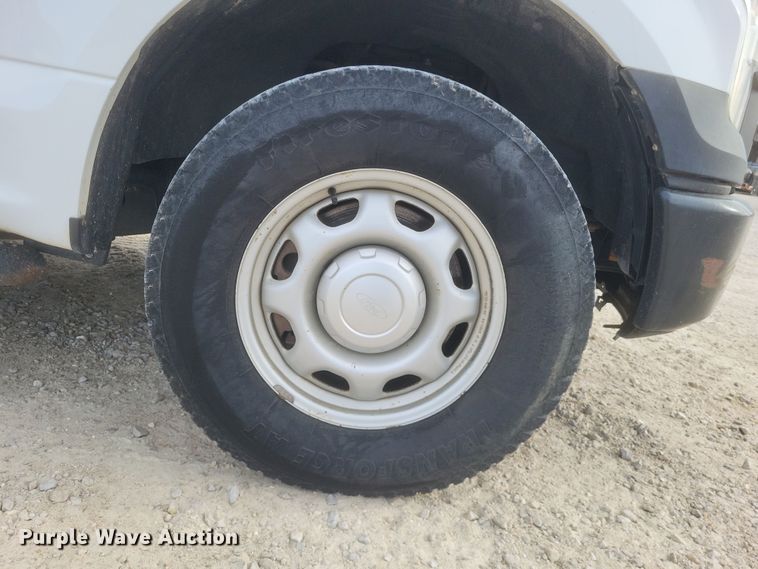 image for item MI9836 2015 Ford F150 XL  SuperCab pickup truck