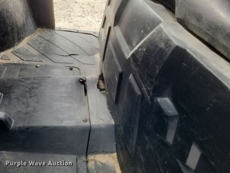 image for item MI9839 2014 Polaris Ranger 6x6  utility vehicle