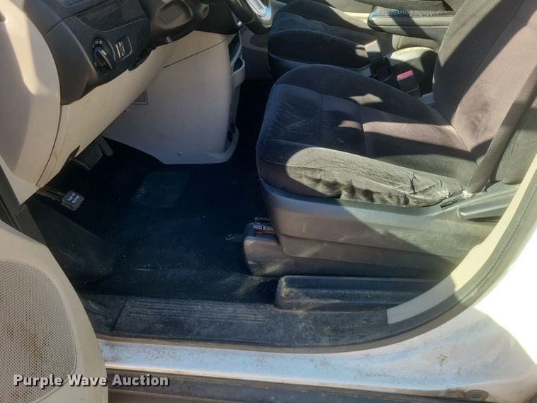 image for item MI9842 2014 Dodge Grand Caravan  van