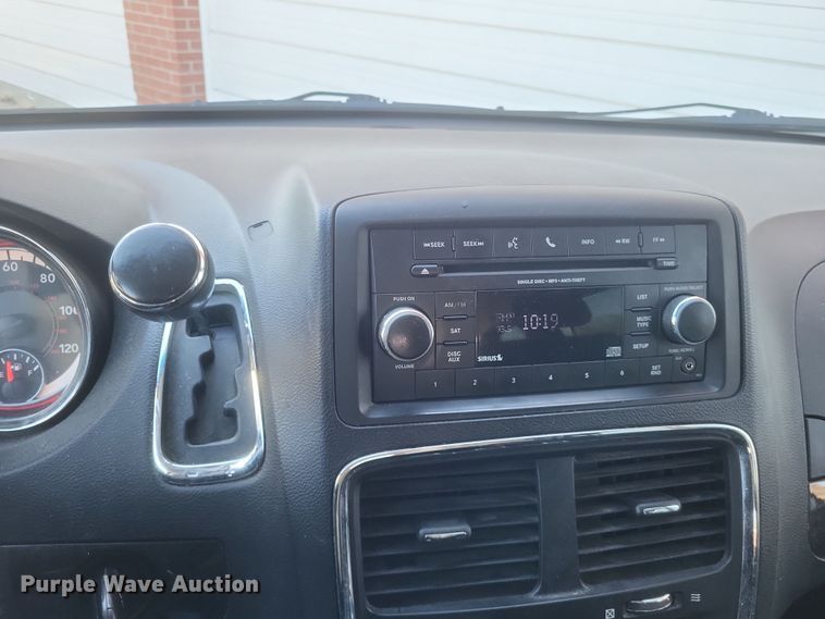 image for item MI9842 2014 Dodge Grand Caravan  van