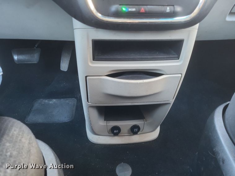 image for item MI9842 2014 Dodge Grand Caravan  van