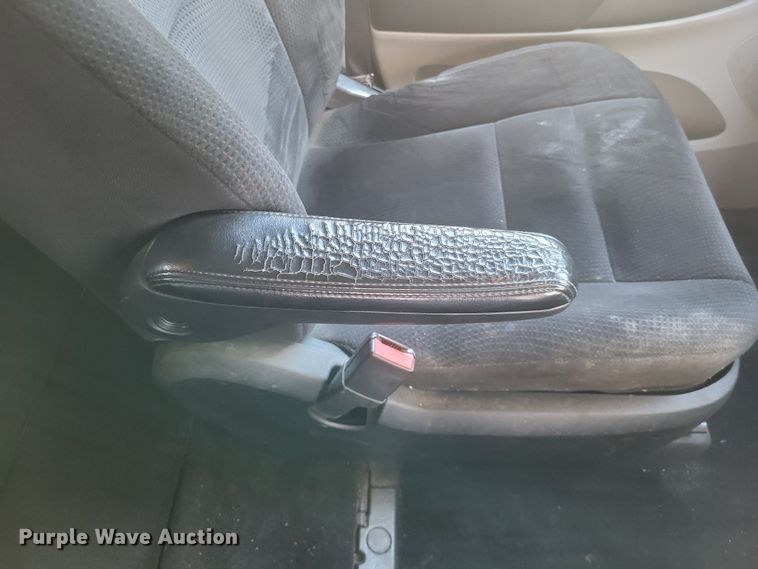 image for item MI9842 2014 Dodge Grand Caravan  van