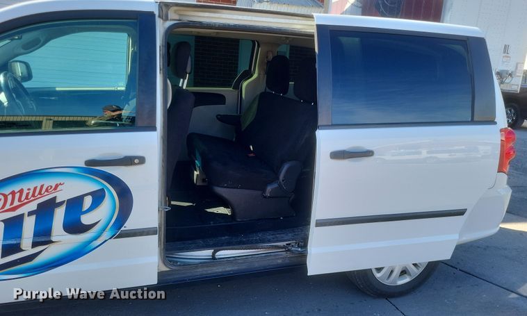 image for item MI9842 2014 Dodge Grand Caravan  van