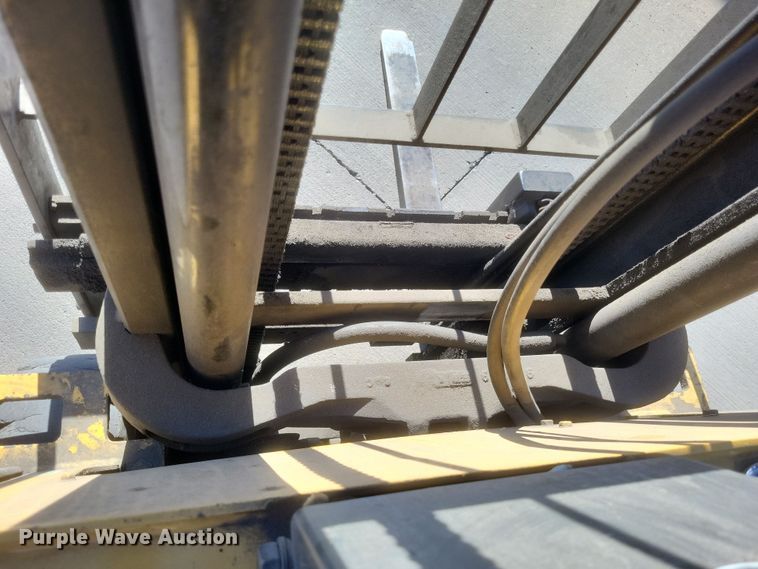 image for item MI9843 Caterpillar EP18T  forklift