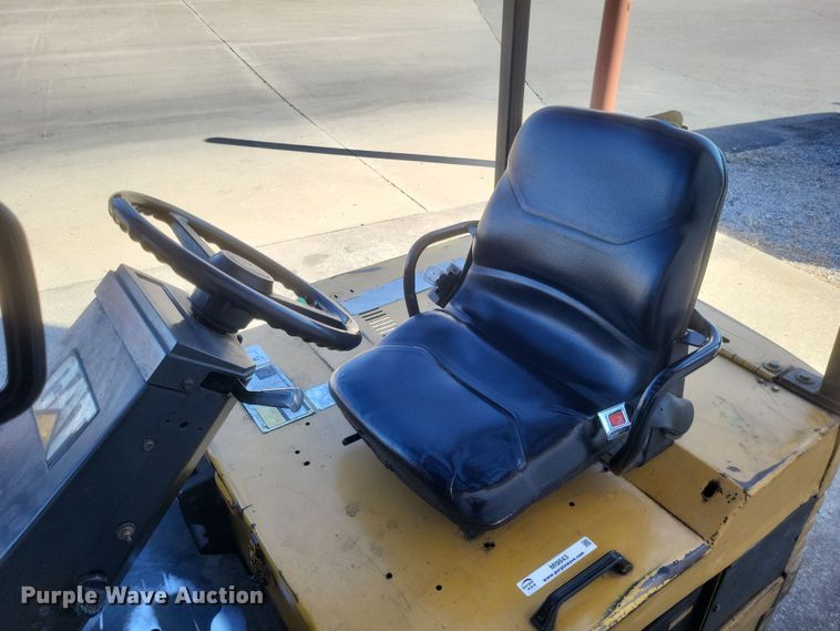 image for item MI9843 Caterpillar EP18T  forklift