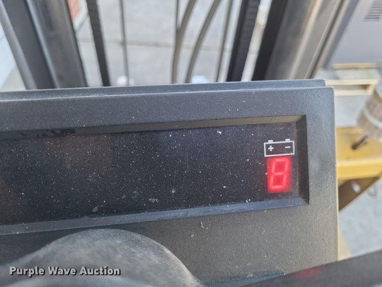 image for item MI9843 Caterpillar EP18T  forklift