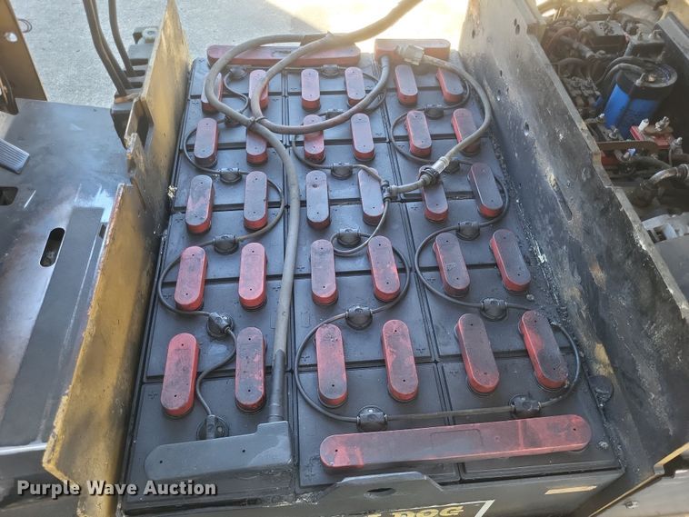 image for item MI9843 Caterpillar EP18T  forklift