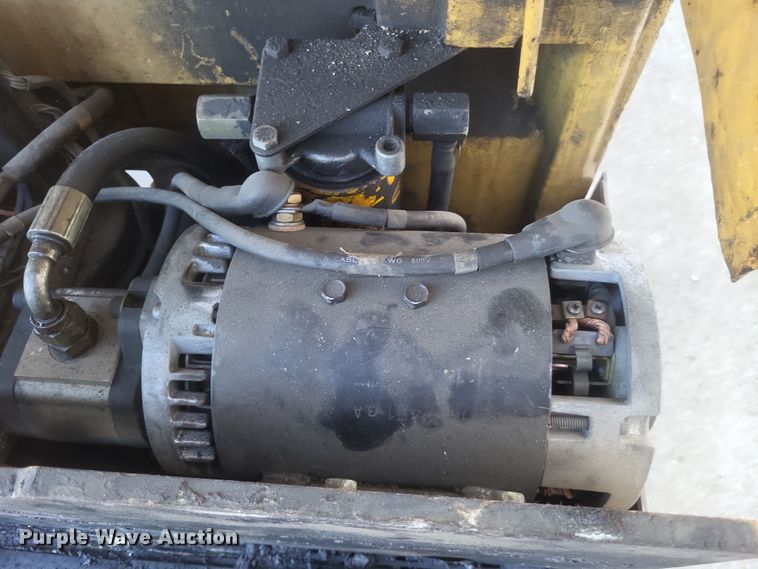 image for item MI9843 Caterpillar EP18T  forklift