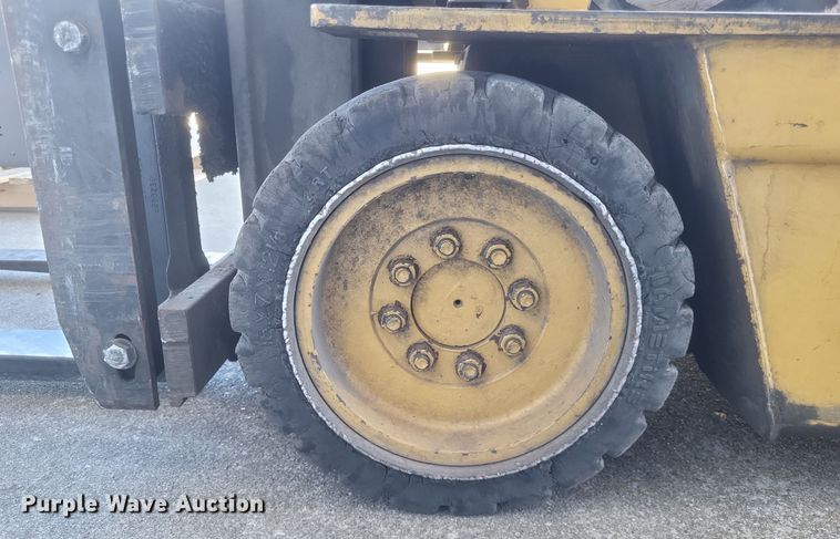 image for item MI9843 Caterpillar EP18T  forklift