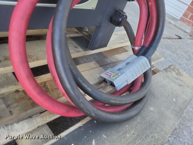 image for item MI9843 Caterpillar EP18T  forklift