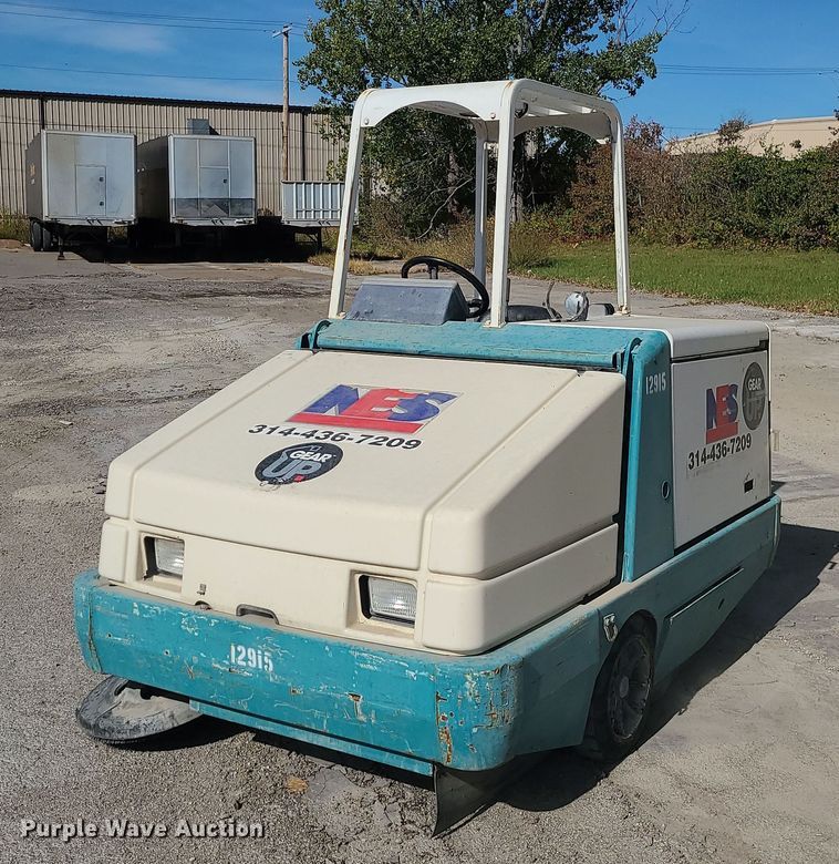 image for item MJ9443 Tennant  sweeper