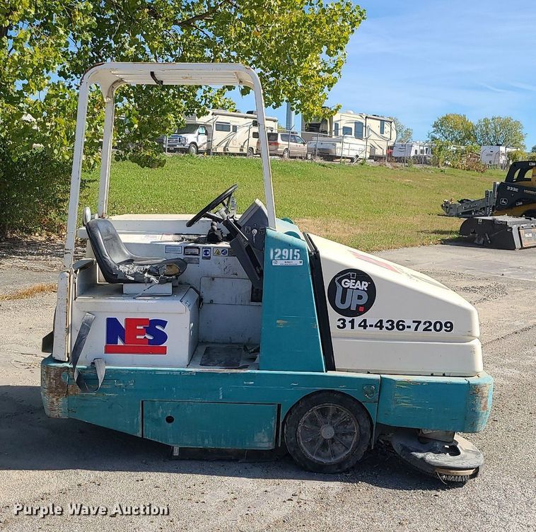 image for item MJ9443 Tennant  sweeper
