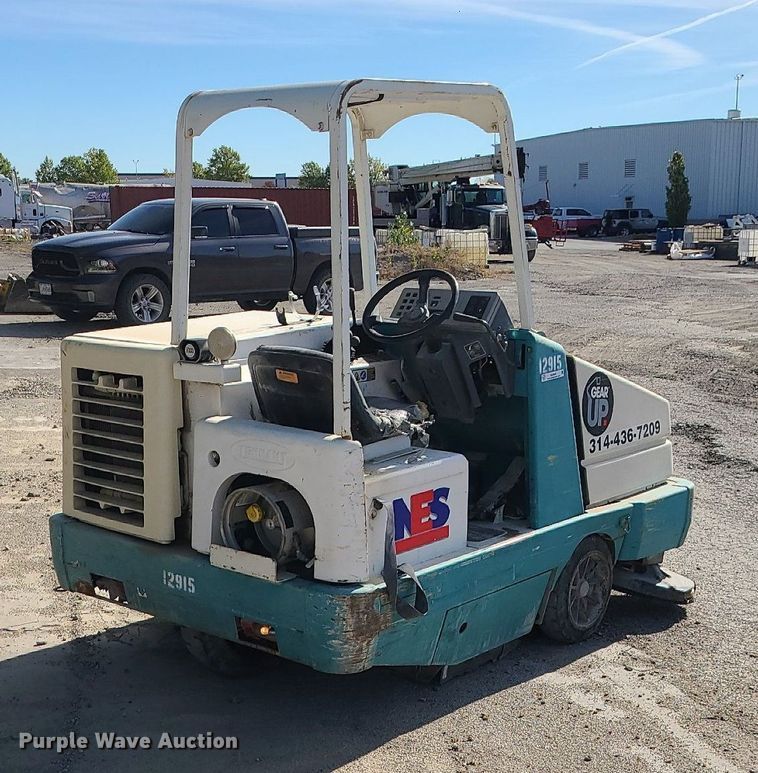 image for item MJ9443 Tennant  sweeper