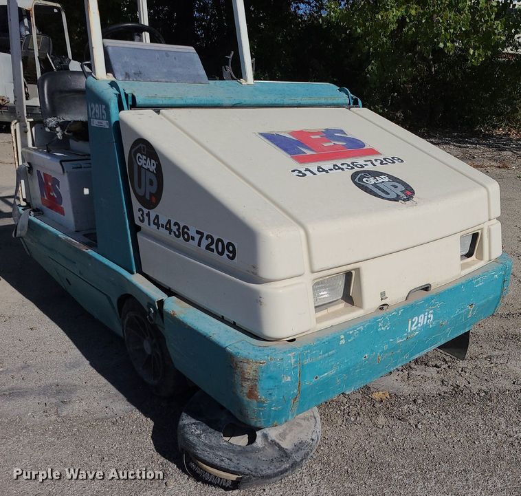 image for item MJ9443 Tennant  sweeper