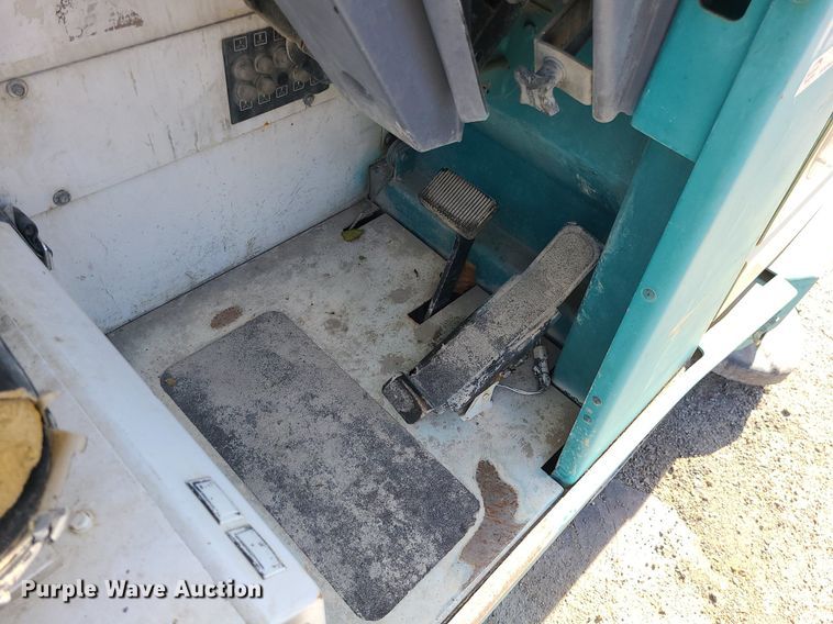 image for item MJ9443 Tennant  sweeper