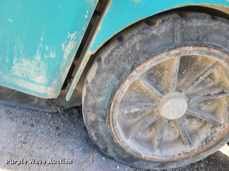 image for item MJ9443 Tennant  sweeper