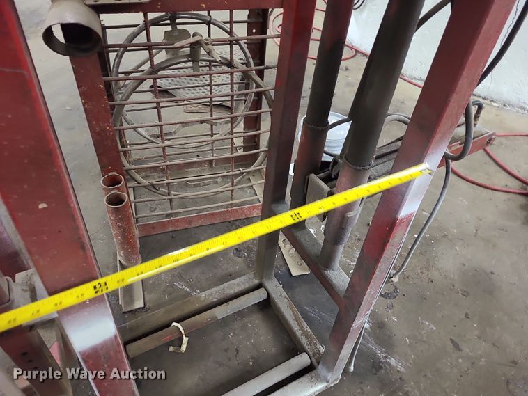 image for item MJ9519 (2) tire machines