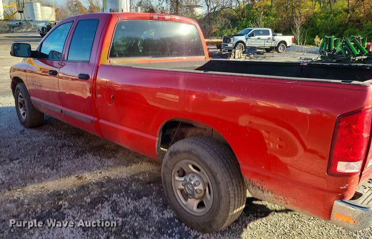 image for item MJ9522 2003 Dodge Ram 2500  Quad Cab pickup truck