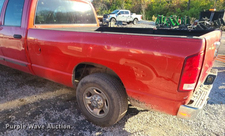 image for item MJ9522 2003 Dodge Ram 2500  Quad Cab pickup truck