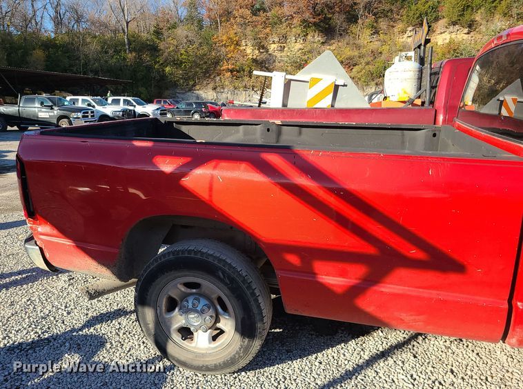 image for item MJ9522 2003 Dodge Ram 2500  Quad Cab pickup truck
