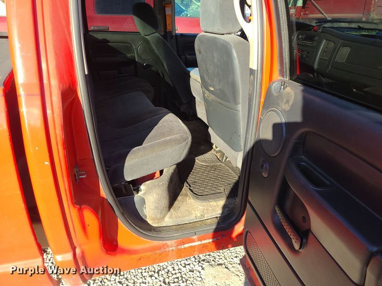 image for item MJ9522 2003 Dodge Ram 2500  Quad Cab pickup truck