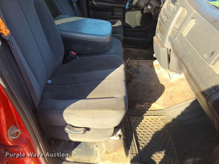 image for item MJ9522 2003 Dodge Ram 2500  Quad Cab pickup truck