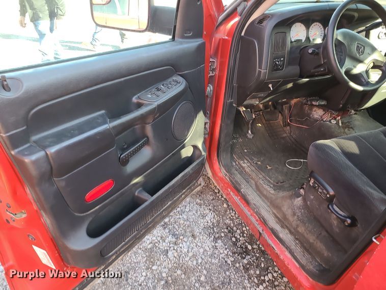 image for item MJ9522 2003 Dodge Ram 2500  Quad Cab pickup truck