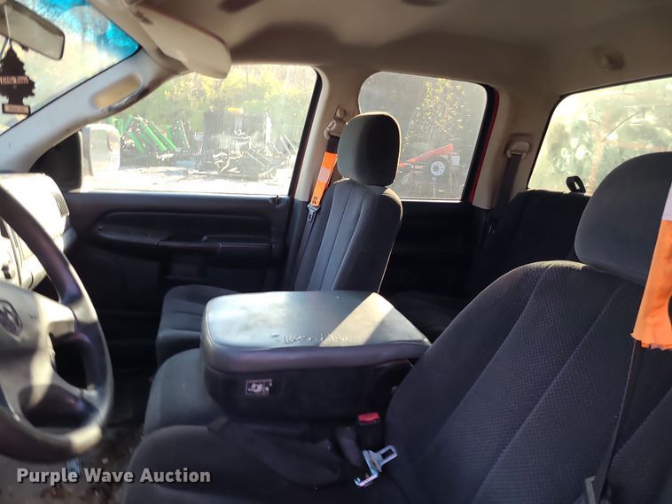 image for item MJ9522 2003 Dodge Ram 2500  Quad Cab pickup truck