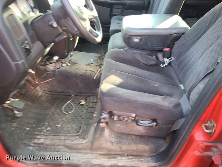 image for item MJ9522 2003 Dodge Ram 2500  Quad Cab pickup truck