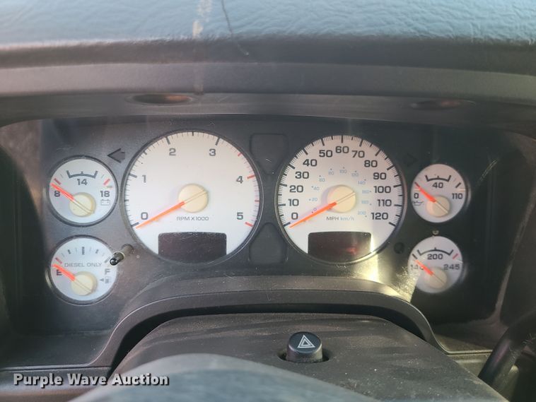 image for item MJ9522 2003 Dodge Ram 2500  Quad Cab pickup truck