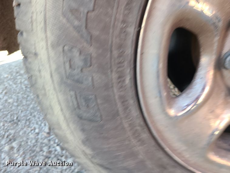 image for item MJ9522 2003 Dodge Ram 2500  Quad Cab pickup truck