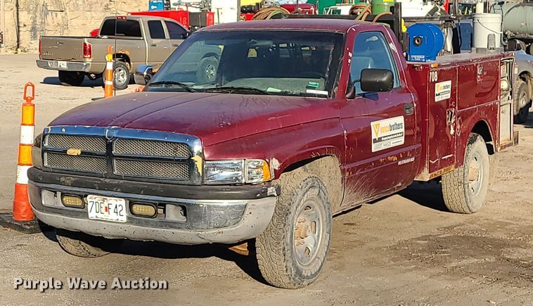 image for item MJ9523 1994 Dodge Ram 2500  utility bed pickup truck