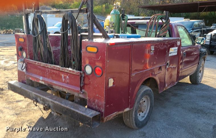 image for item MJ9523 1994 Dodge Ram 2500  utility bed pickup truck