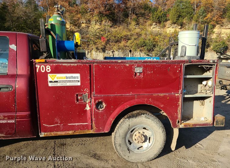 image for item MJ9523 1994 Dodge Ram 2500  utility bed pickup truck