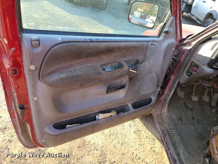 image for item MJ9523 1994 Dodge Ram 2500  utility bed pickup truck