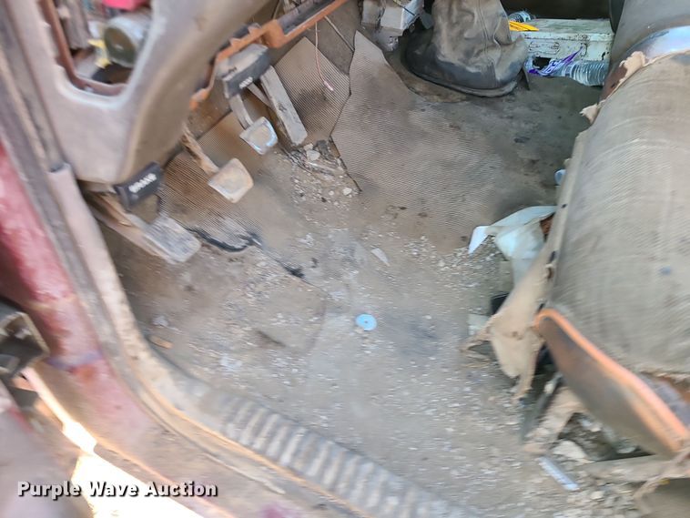 image for item MJ9523 1994 Dodge Ram 2500  utility bed pickup truck