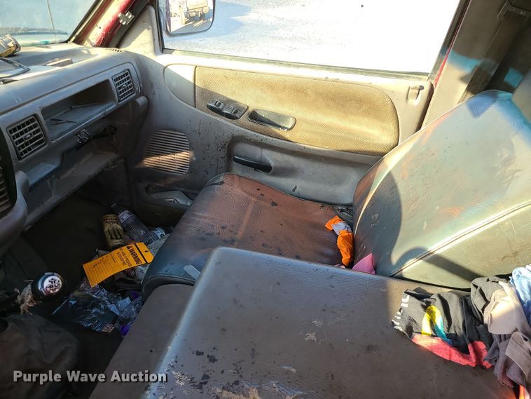 image for item MJ9523 1994 Dodge Ram 2500  utility bed pickup truck