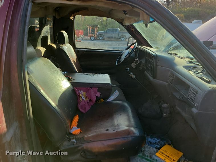 image for item MJ9523 1994 Dodge Ram 2500  utility bed pickup truck