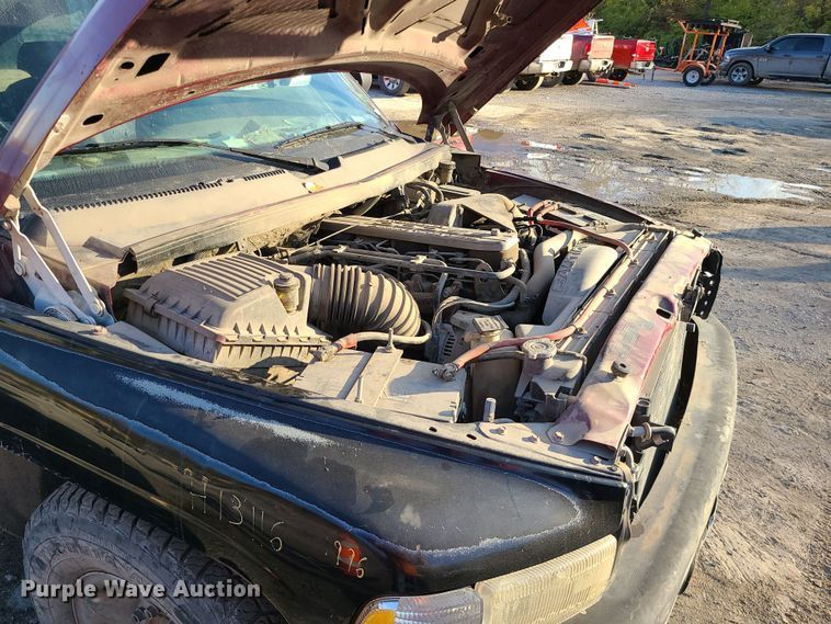 image for item MJ9523 1994 Dodge Ram 2500  utility bed pickup truck