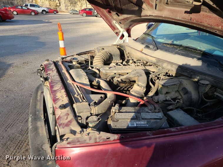 image for item MJ9523 1994 Dodge Ram 2500  utility bed pickup truck