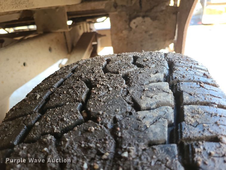 image for item MJ9523 1994 Dodge Ram 2500  utility bed pickup truck