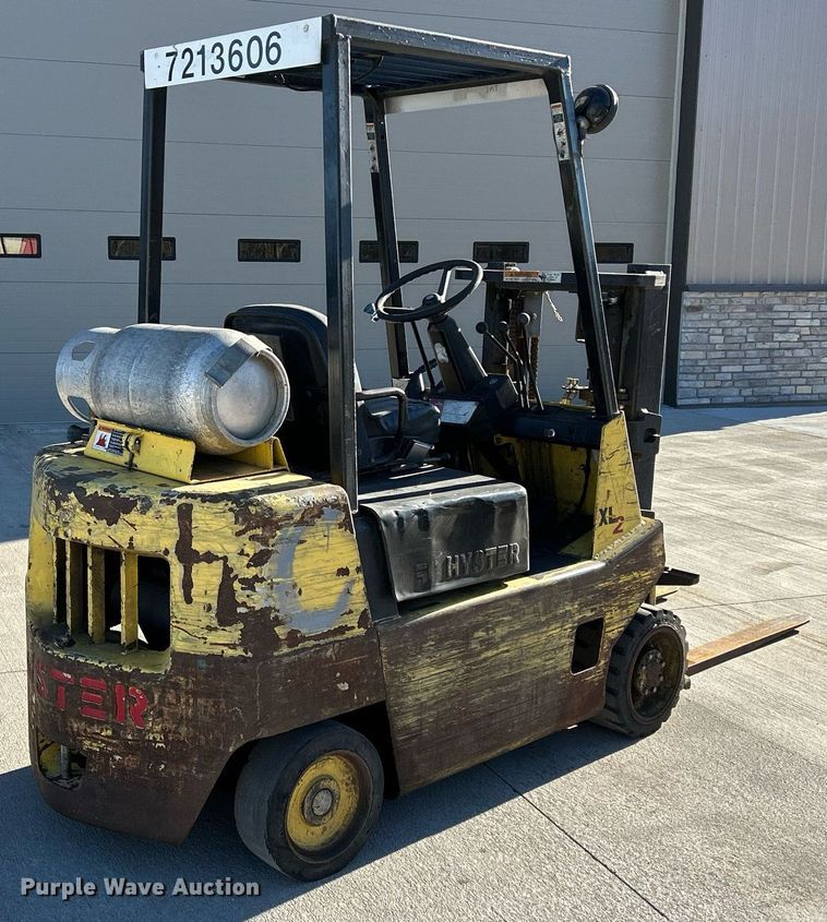 image for item MO9082 Hyster S50  forklift