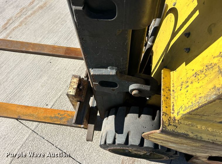 image for item MO9082 Hyster S50  forklift