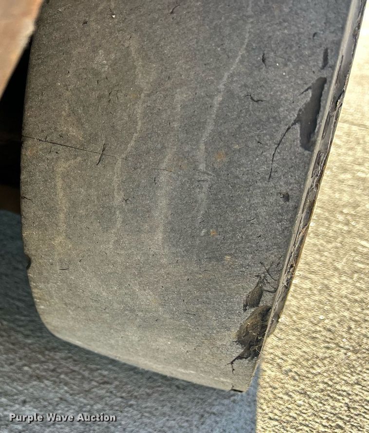 image for item MO9082 Hyster S50  forklift