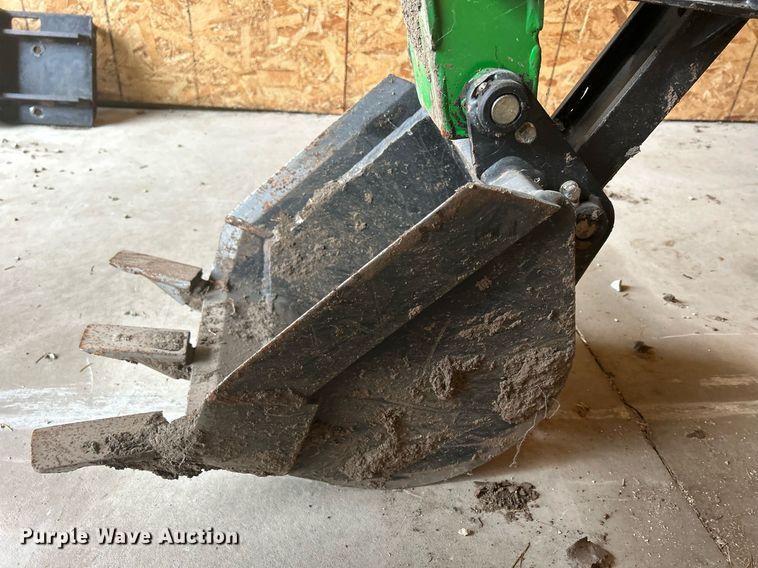 image for item MO9091 2010 John Deere 375  backhoe attachment